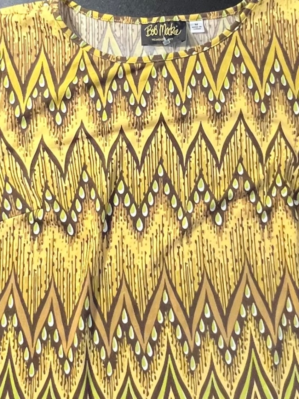Bob Mackie Wearable Art Pucci Style Retro Chevron Ruffle Cuff Sleeve Size M